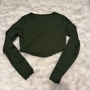 Green long sleeve crop top